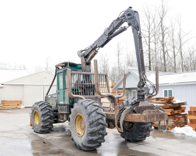 Image of Timberjack 230 equipment image 3