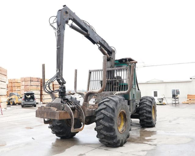 Image of Timberjack 230 equipment image 2