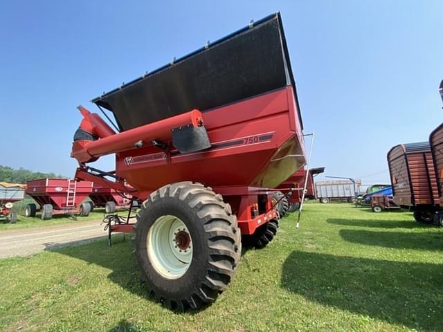 Image of United Farm Tools 750 equipment image 1