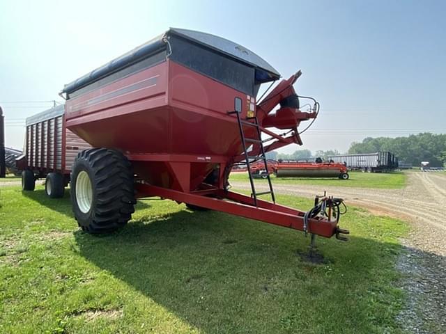 Image of United Farm Tools 750 equipment image 3