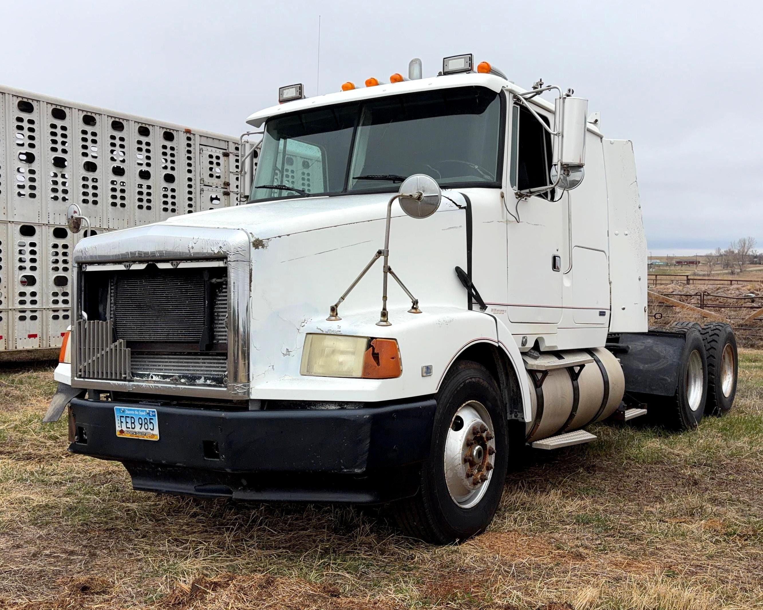1994 Volvo WIA Equipment Image0
