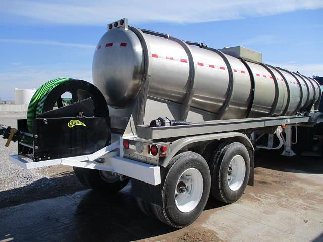 Image of Walker Liquid Tanker equipment image 2