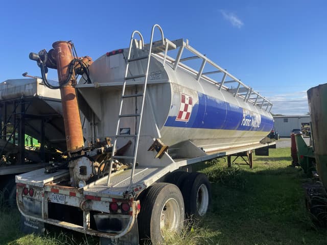 Image of Warren Feed Trailer equipment image 1