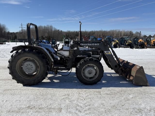 Image of White 6065 equipment image 3