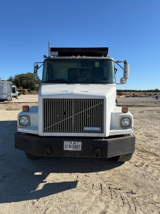 Image of White GMC equipment image 2