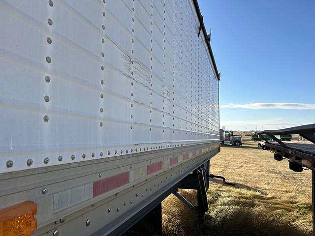 Image of Wilson Grain Trailer equipment image 4