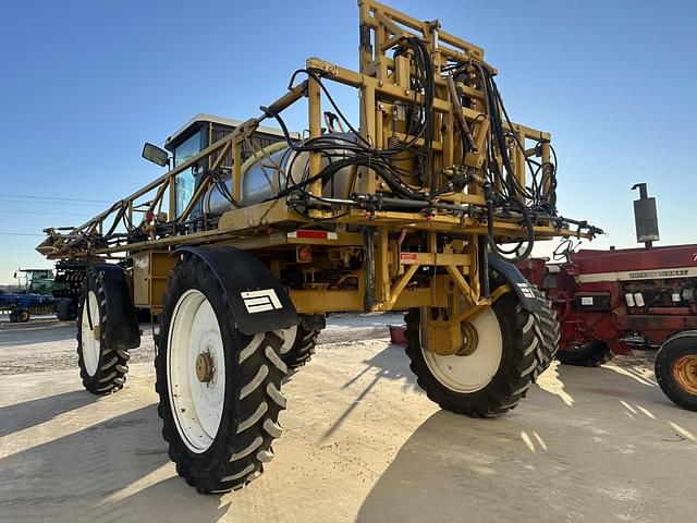 Image of Ag-Chem RoGator 854 equipment image 3