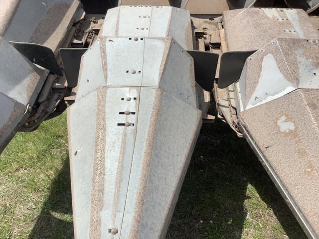 Image of AGCO Allis 630 equipment image 3