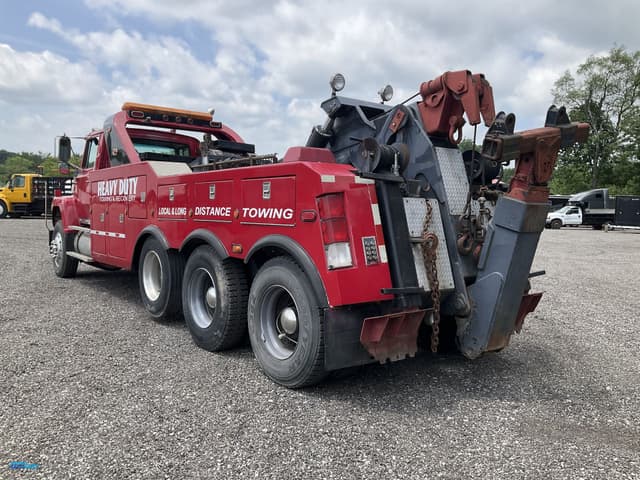 Image of Ford LN9000 equipment image 2