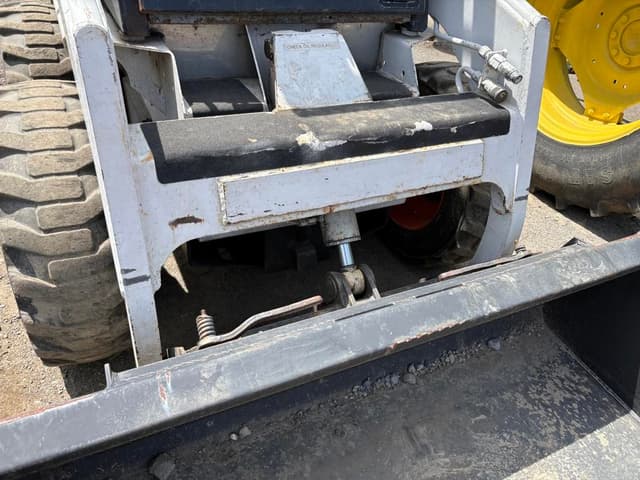 Image of Bobcat 742B equipment image 4