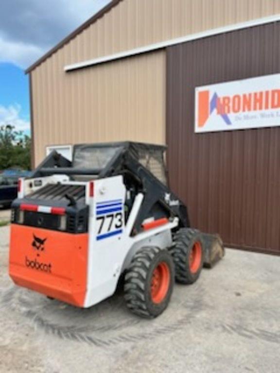 Image of Bobcat 773 equipment image 2