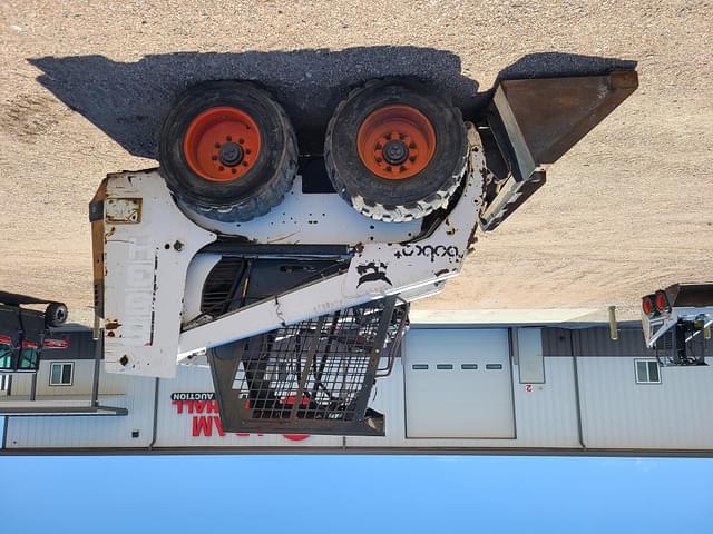 Image of Bobcat 853H equipment image 4