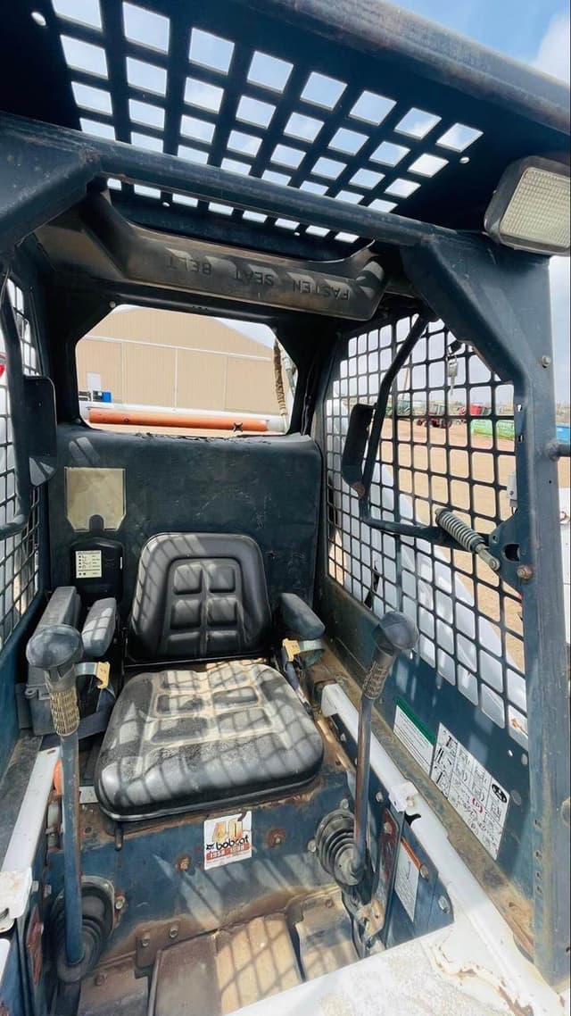 Image of Bobcat 873 equipment image 3