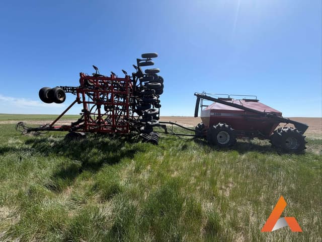 Image of Case IH 3400 equipment image 2