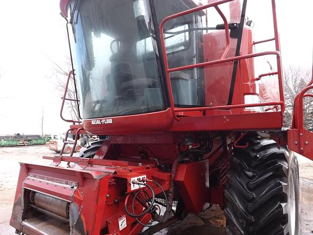 Image of Case IH 2144 equipment image 3