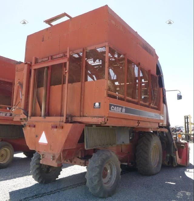 Image of Case IH 2155 equipment image 2