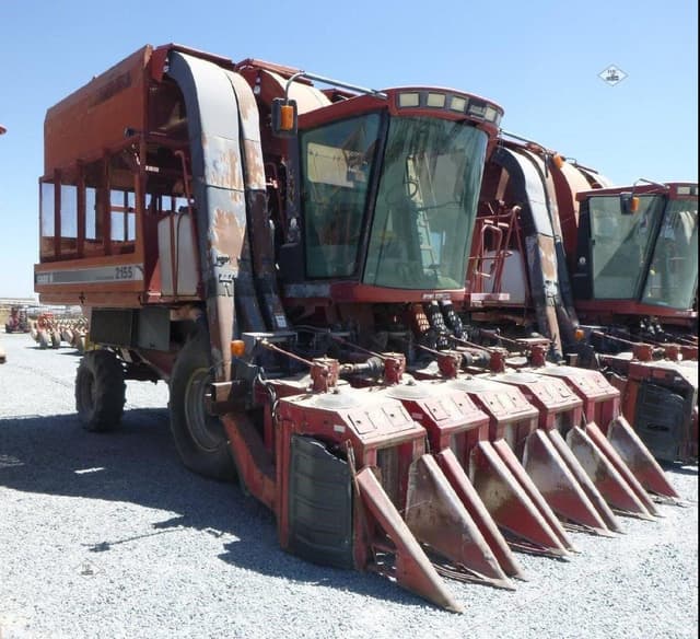 Image of Case IH 2155 equipment image 1