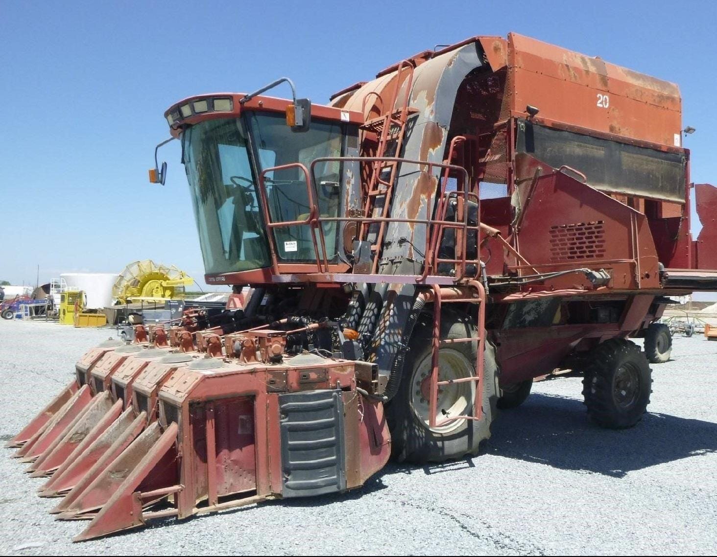 1995 Case IH 2155 Equipment Image0