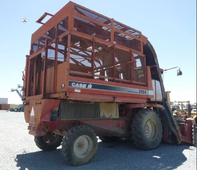 Image of Case IH 2155 equipment image 2