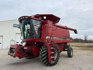 1995 Case IH 2166 Image