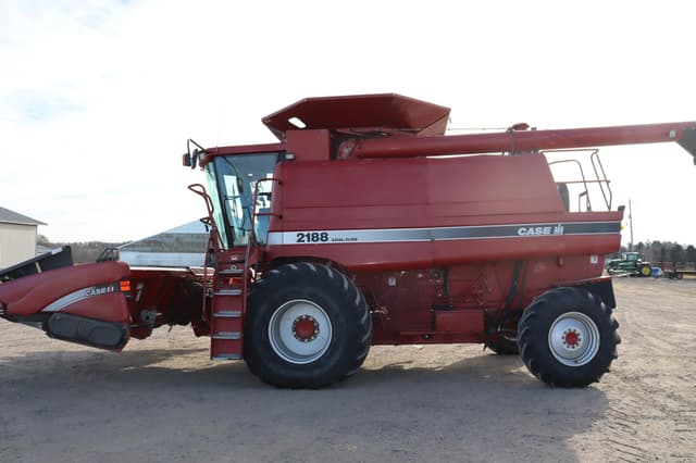 Image of Case IH 2188 equipment image 2