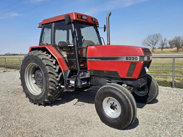 Image of Case IH 5230 equipment image 4