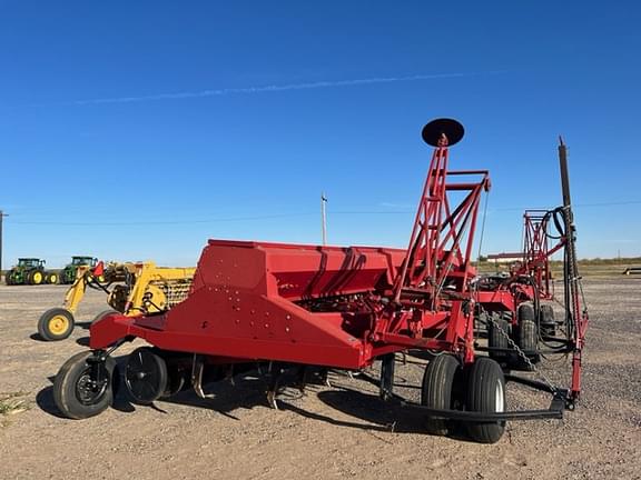 Image of Case IH 7100 equipment image 2