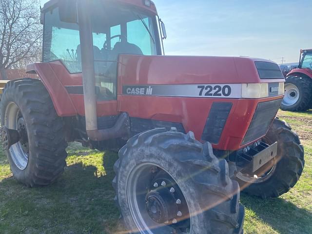 Image of Case IH 7220 equipment image 1