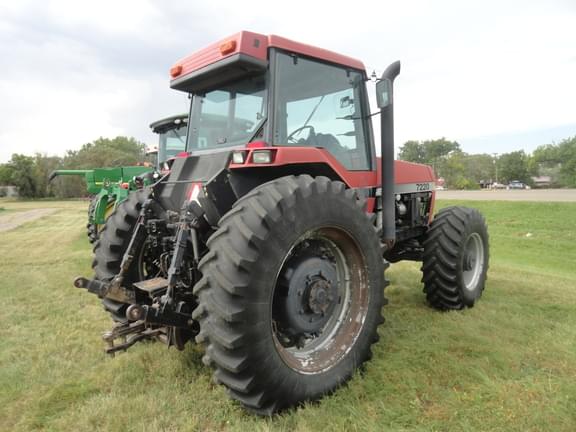 Image of Case IH 7220 equipment image 4