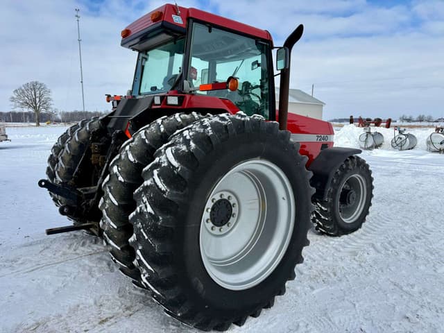 Image of Case IH 7240 equipment image 4