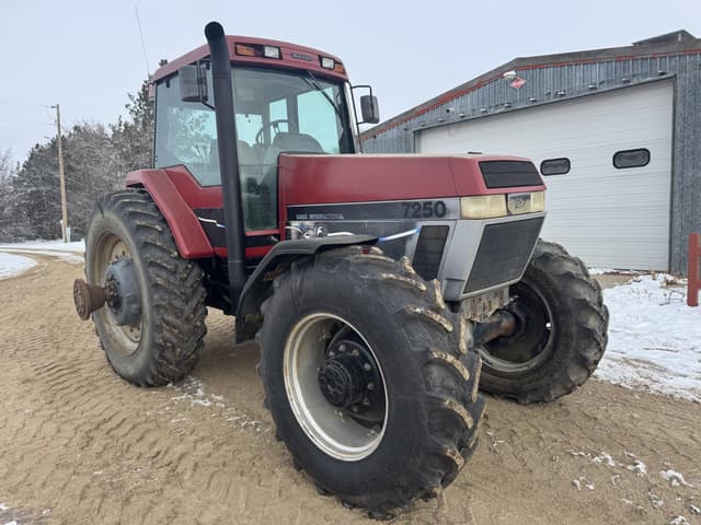Image of Case IH 7250 equipment image 1