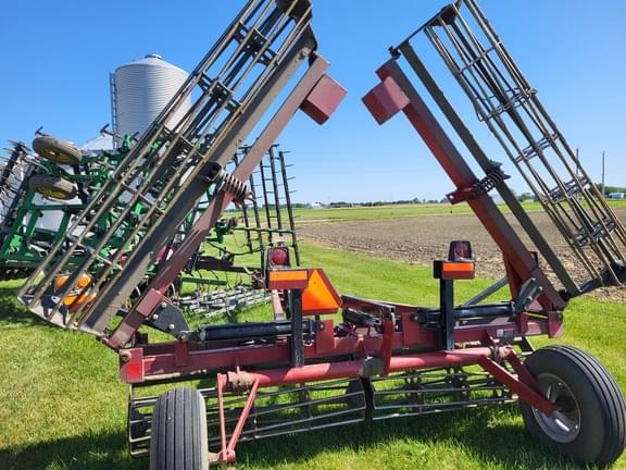 Image of Case IH Crumbler equipment image 1
