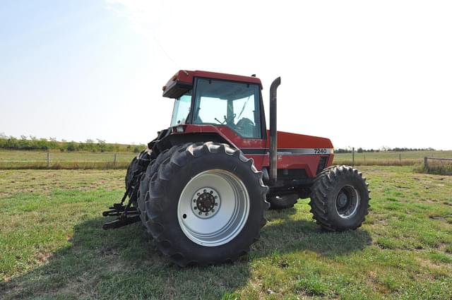 Image of Case IH 7240 equipment image 3