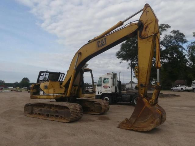 Image of Caterpillar 320L equipment image 1