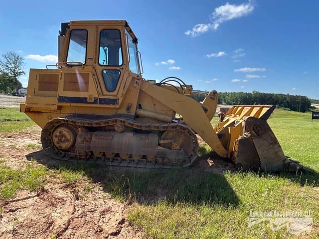 Image of Caterpillar 953B equipment image 3