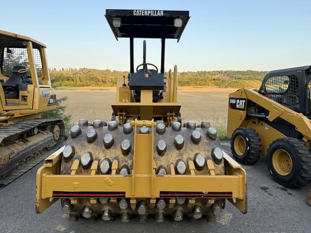 Image of Caterpillar CP-433C equipment image 4