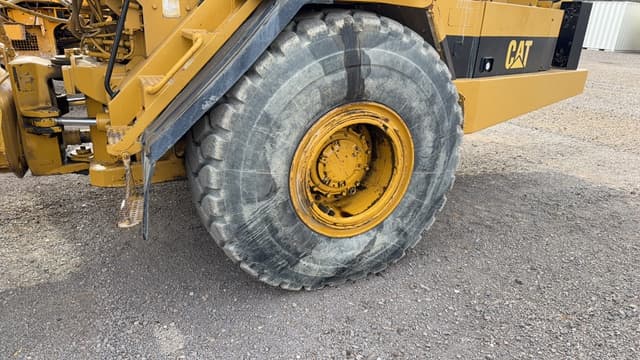 Image of Caterpillar D300D equipment image 3