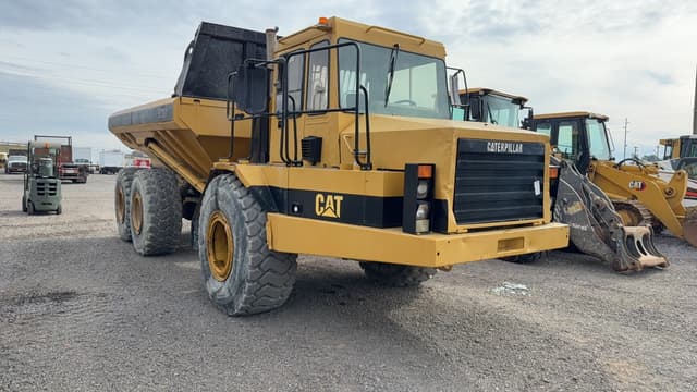 Image of Caterpillar D300D equipment image 2