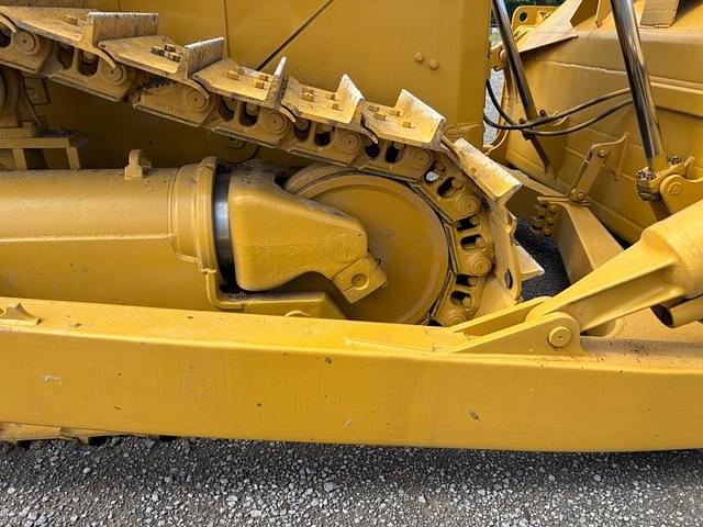 Image of Caterpillar D6HXL equipment image 4