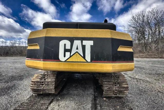 Image of Caterpillar 330L equipment image 4