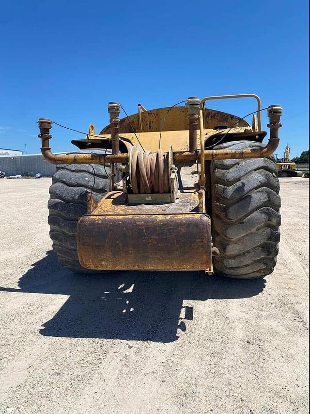 Image of Caterpillar 621E equipment image 3