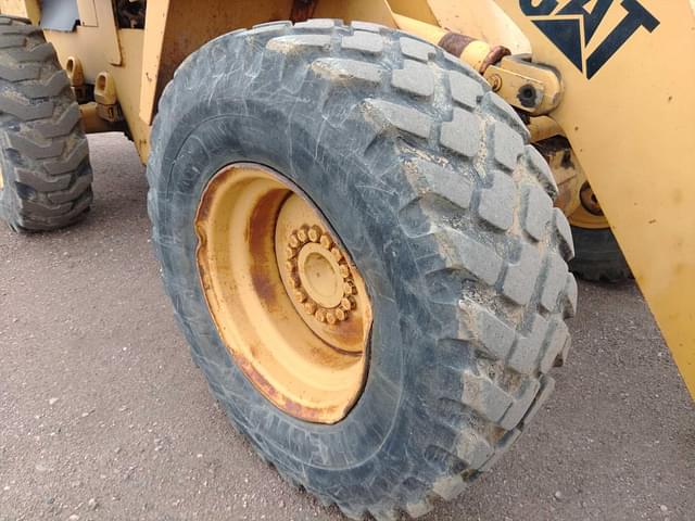 Thumbnail image Caterpillar 928F 31