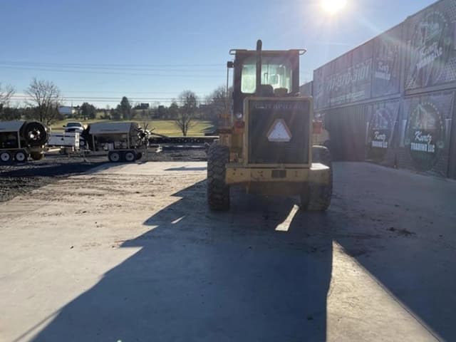 Image of Caterpillar 928F equipment image 2