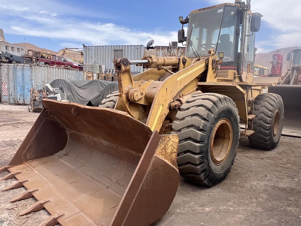 Image of Caterpillar 938F Primary image