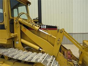 Main image Caterpillar 939 30