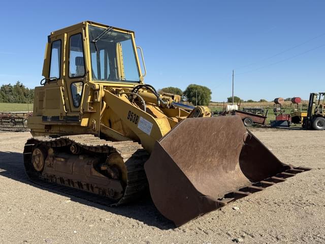 Image of Caterpillar 953B equipment image 2