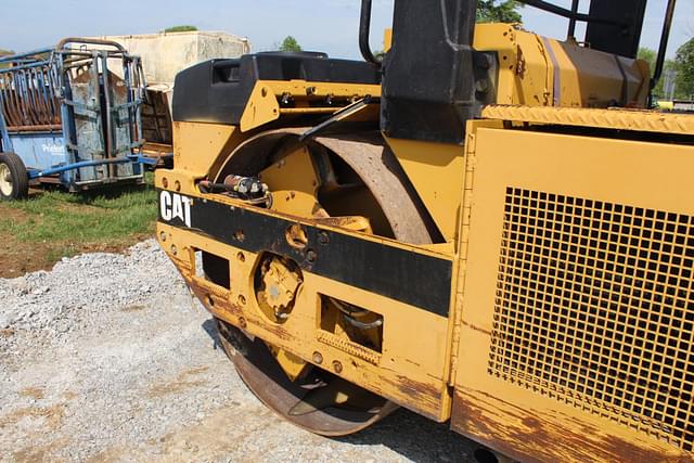 Image of Caterpillar CB-534B equipment image 2