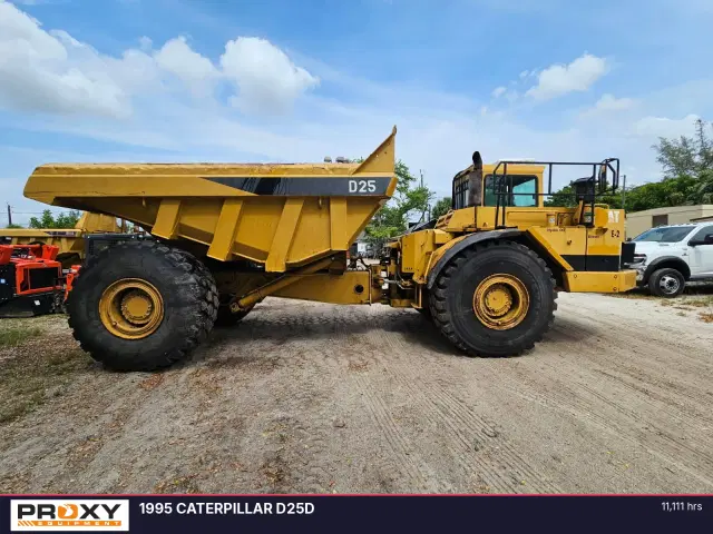 Image of Caterpillar D25D equipment image 2
