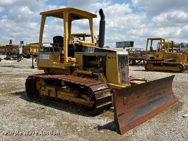 Image of Caterpillar D4C equipment image 2