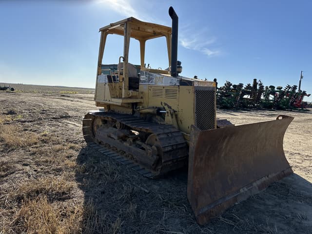 Image of Caterpillar D5C equipment image 1
